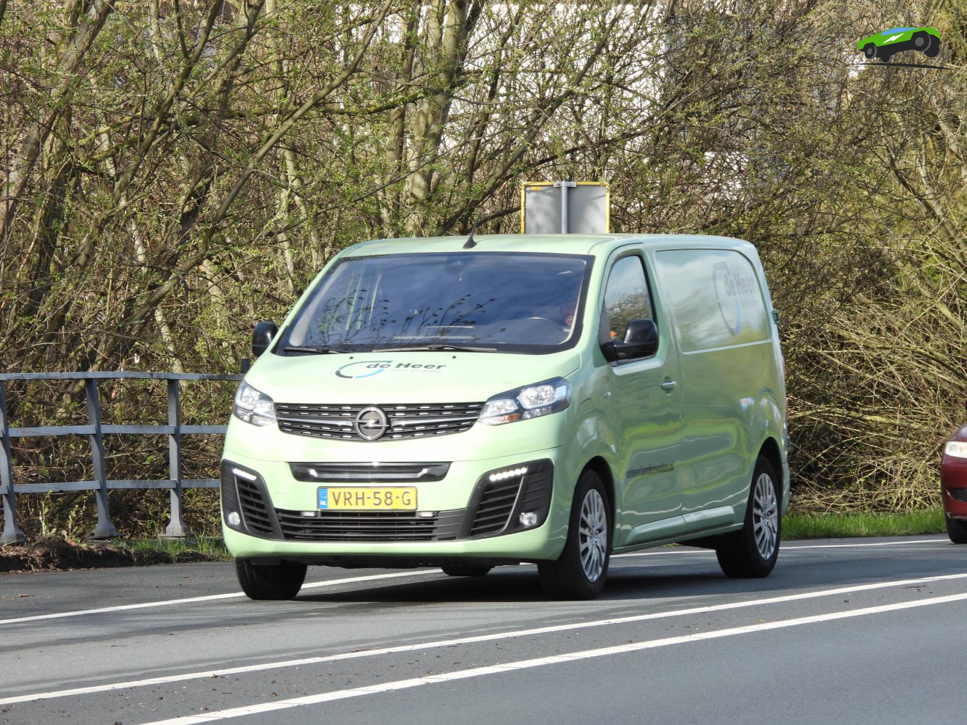 Opel Vivaro Electric L2 75 KwH bestelwagen van 2022
