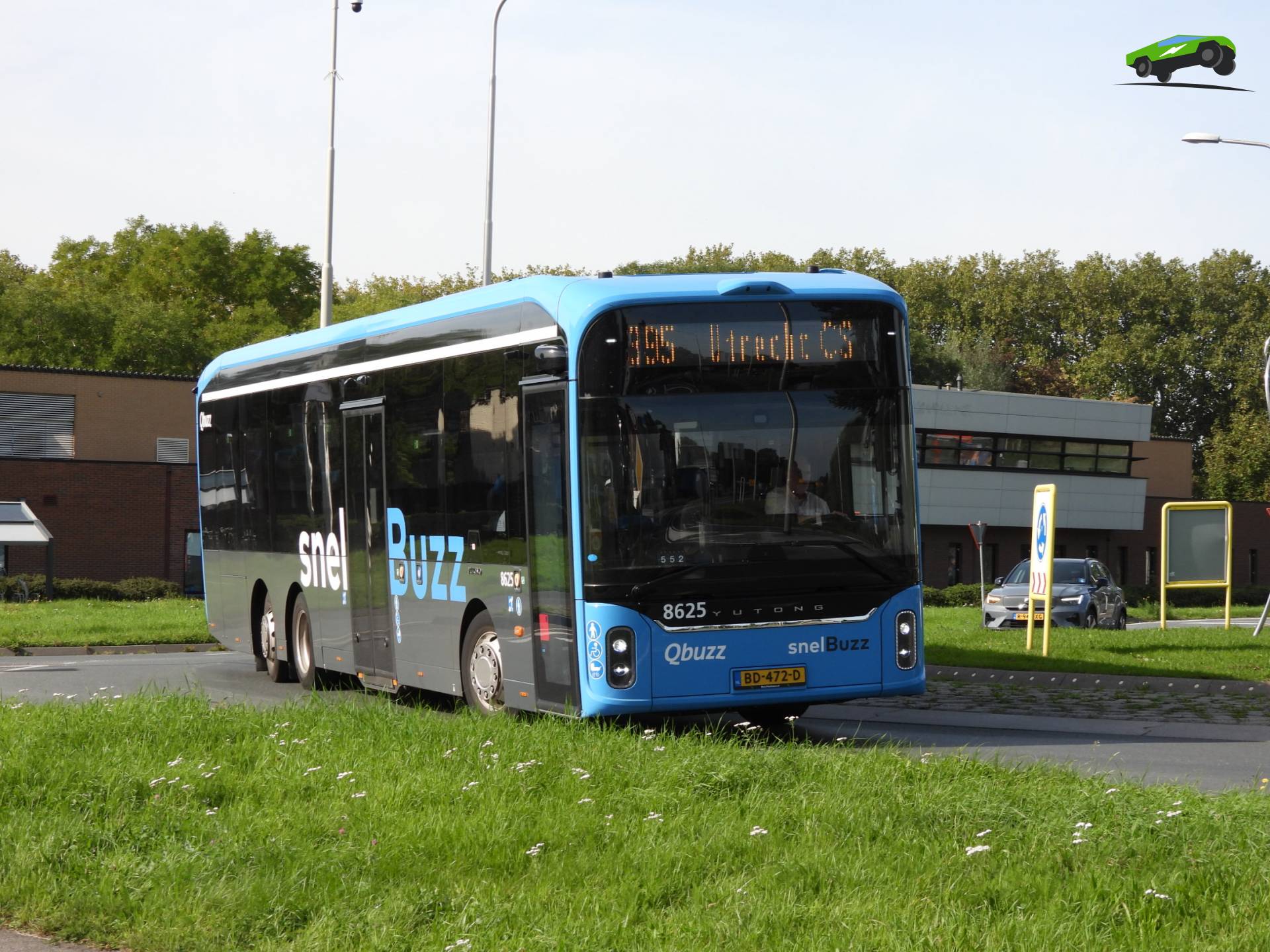 Qbuzz 8625 Yutong U13 LE op lijn 395 naar Utrecht CS