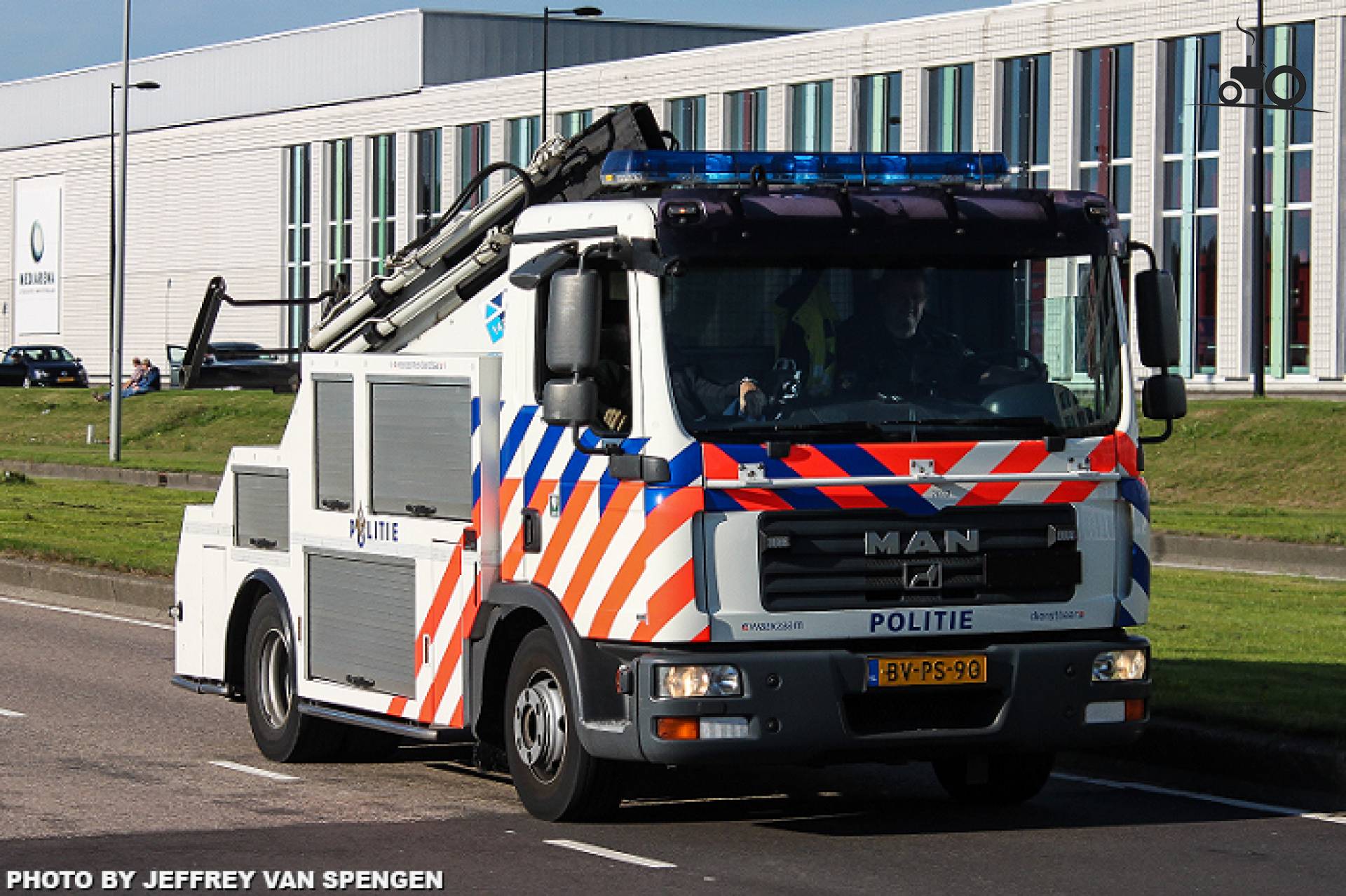 MAN TGL bergingswagen met lepel (2008) Politie Nederland
