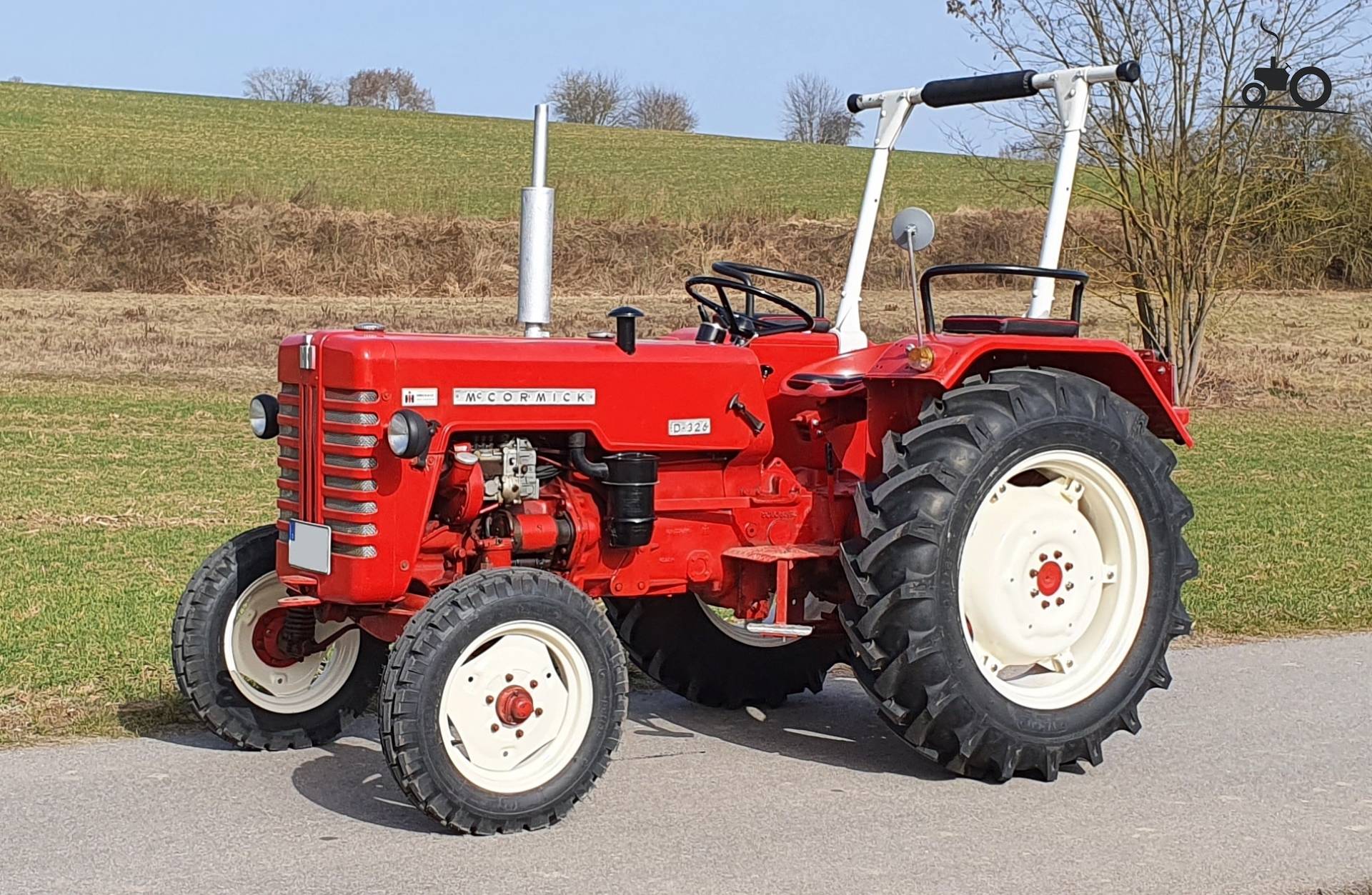 Picture of a McCormick D-326. Got him new wheels  