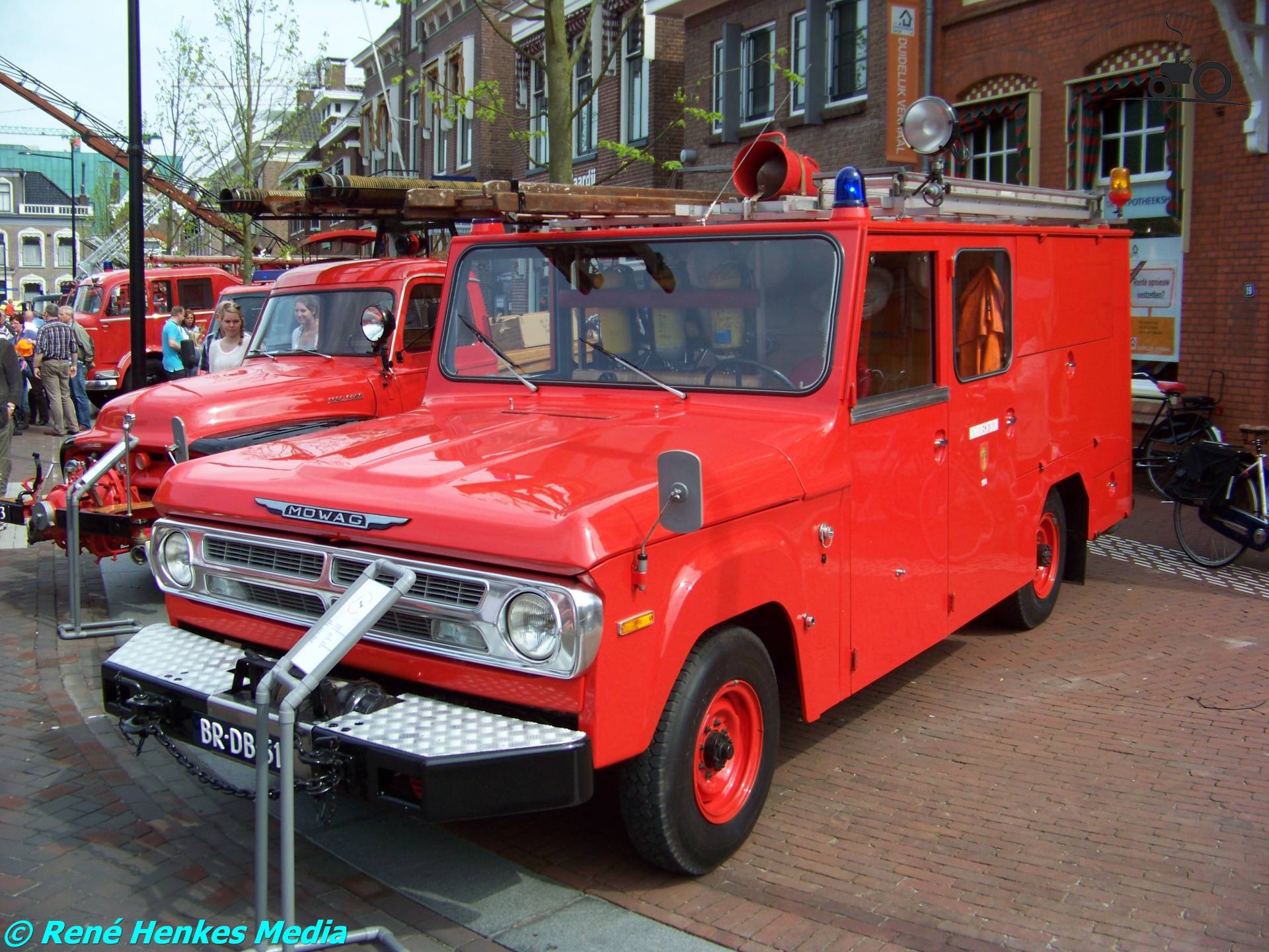 Foto van een Mowag onbekend/overig, opgebouwd als brandweer.  MOWAG begon in 1950 als...