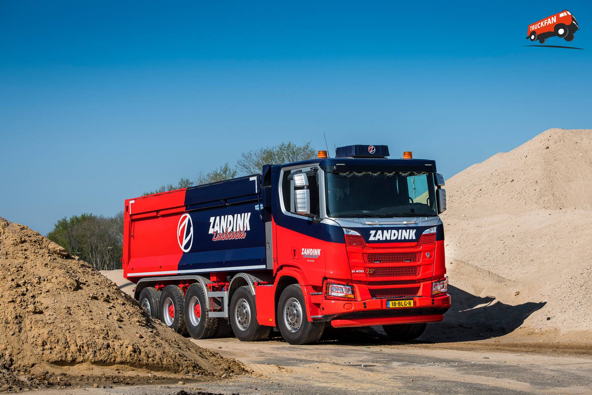 Kijk, daar heb je Zandink Zandhandel (Nijkerk) × met een Scania R450 XT, opgebouwd als dumper /...