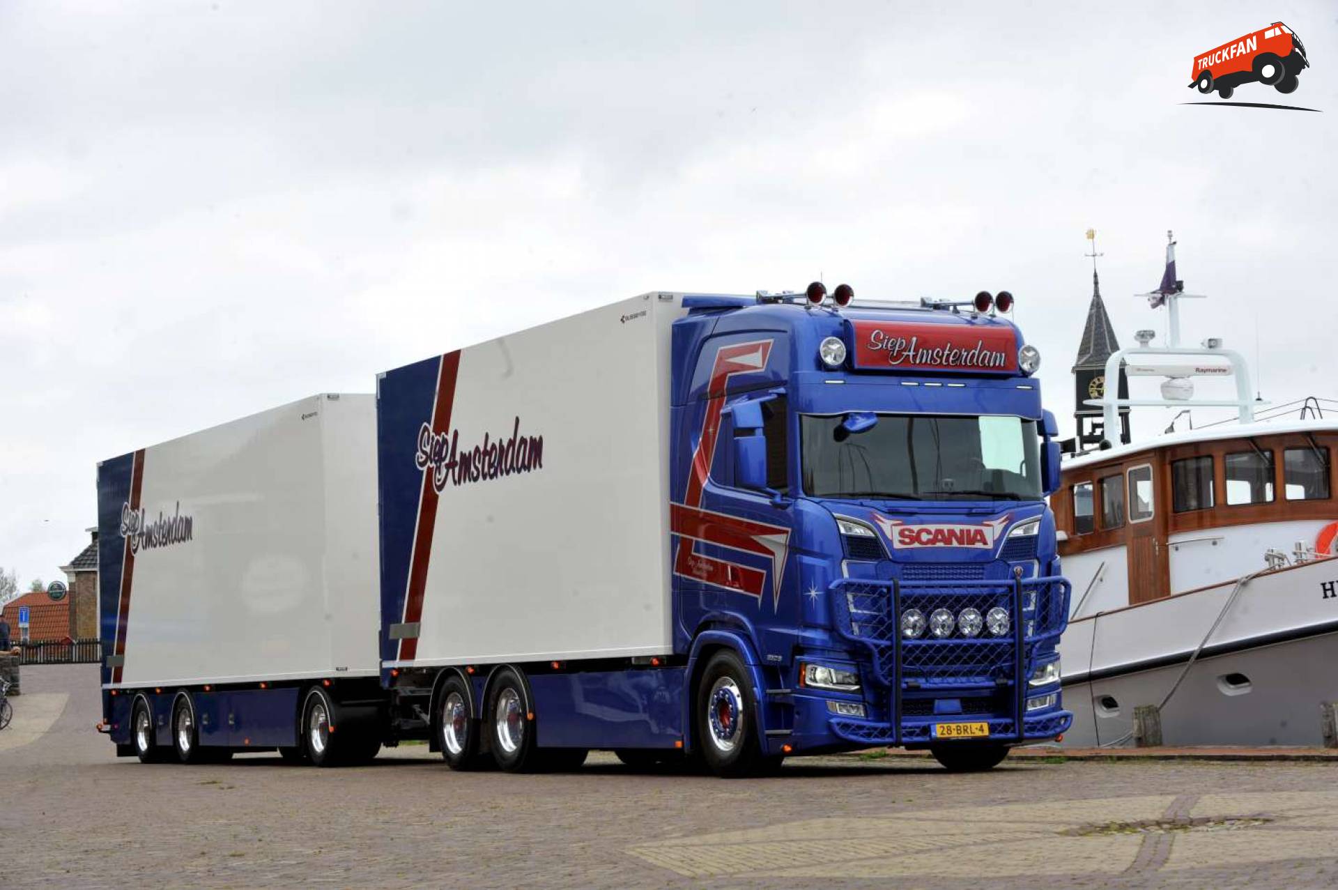 Indrukwekkende Noorse combinatie op Friese bodem Scania 650S voor Siep Amsterdam Transportbedrijf...
