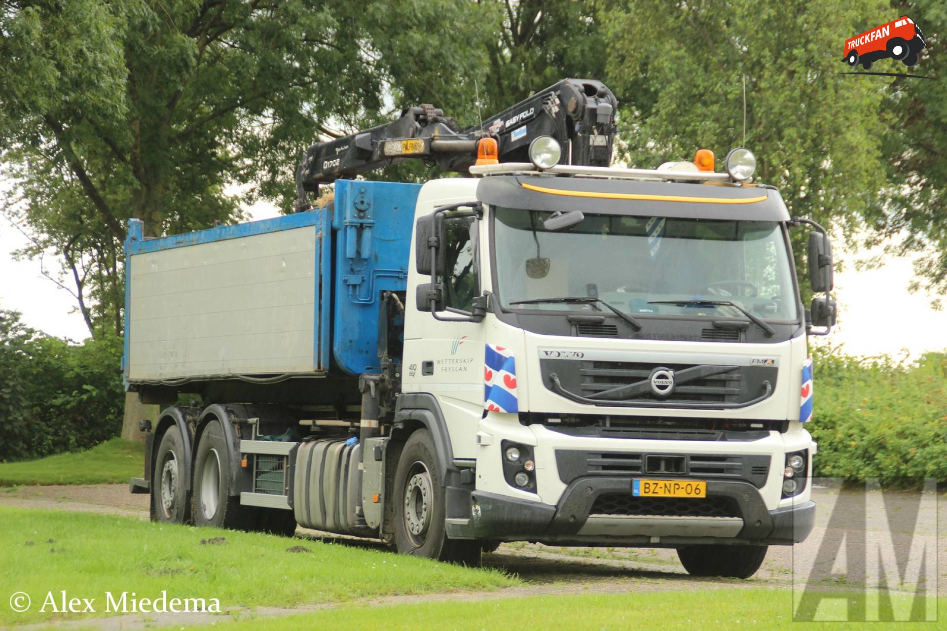 Op deze foto staat Wetterskip Fryslân (Leeuwarden) × met een Volvo FMX 1st gen, opgebouwd als...